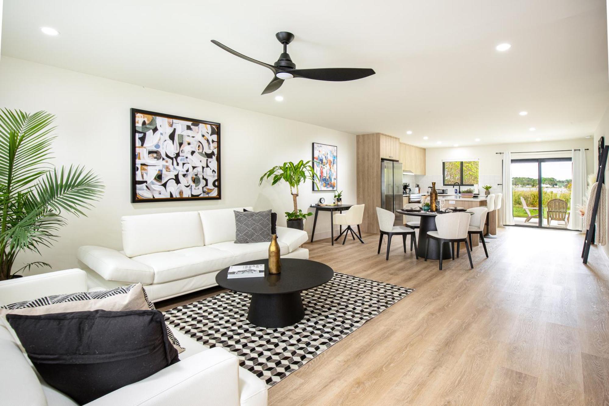 Black Vanilla - Stylish Symphony 3Miles Downtown North North Naples Екстериор снимка